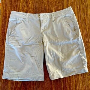 Aeropostale Bermuda Tan Khaki Shorts